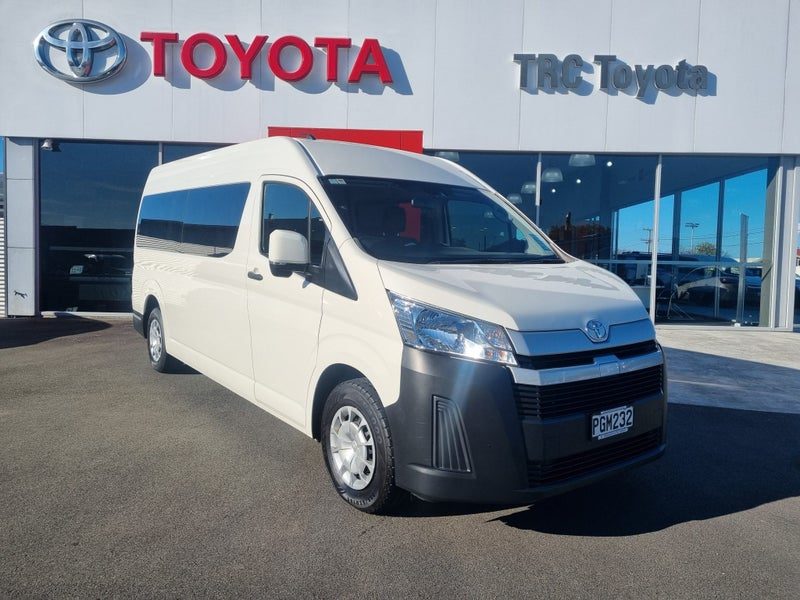 2022 Toyota Hiace ZX Minibus