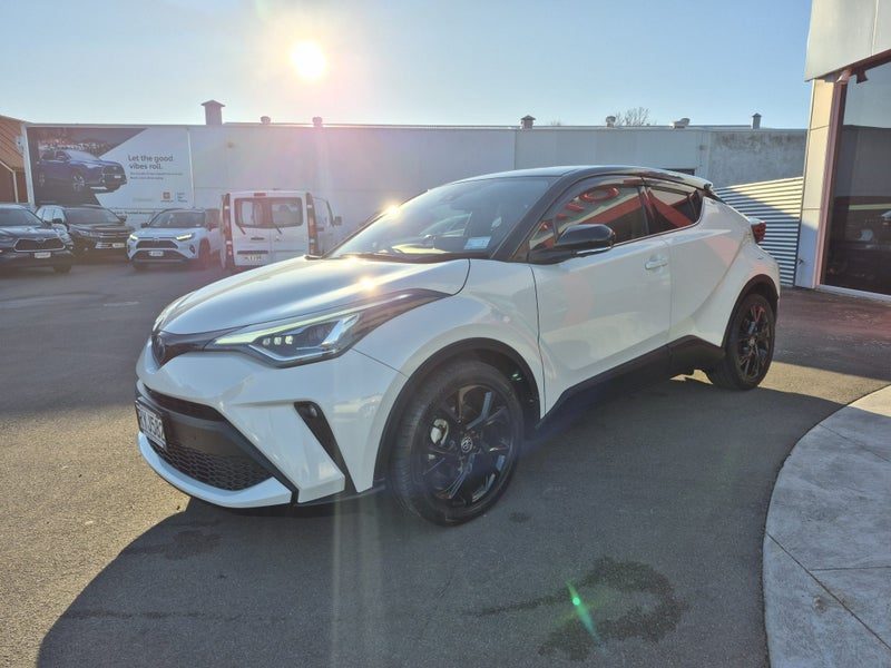 2021 Toyota C-HR Limited, photo 3
