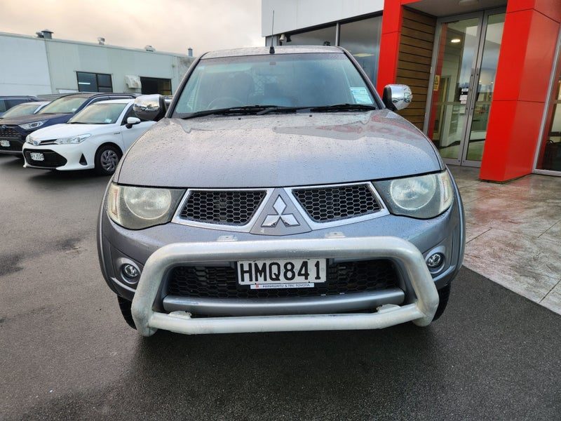 2014 Mitsubishi Triton GLS, photo 2