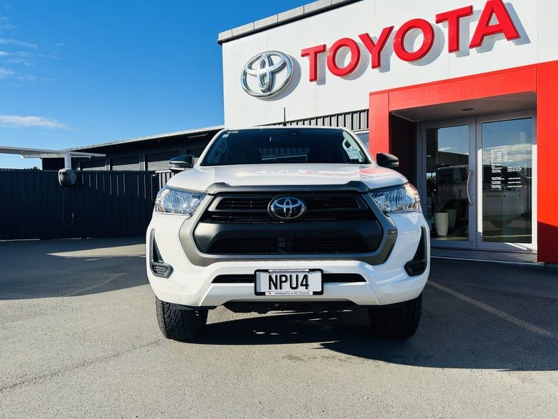 2021 Toyota Hilux SR, photo 2