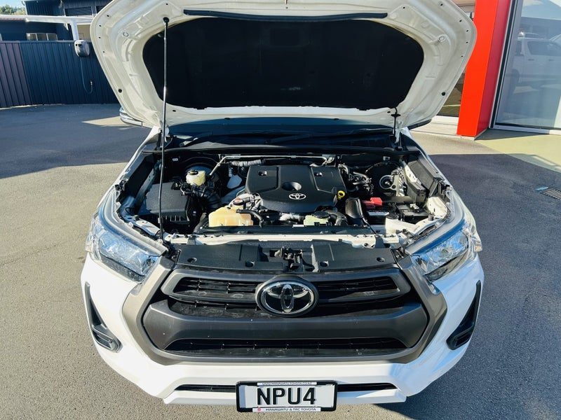 2021 Toyota Hilux SR, photo 3