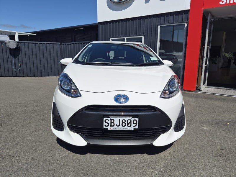 2019 Toyota Aqua 1.5 Hybrid S Automatic Hatch, photo 2