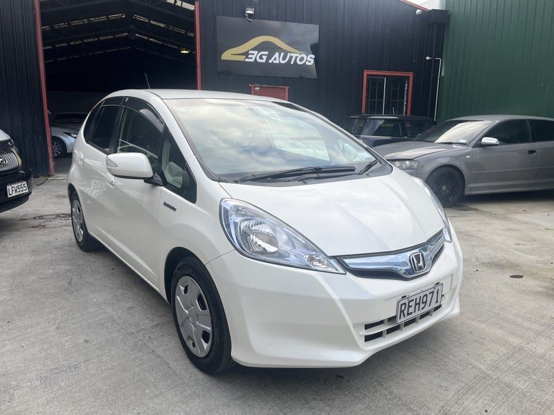 2012 Honda Fit Hybrid/ Trans Serviced!, photo 2