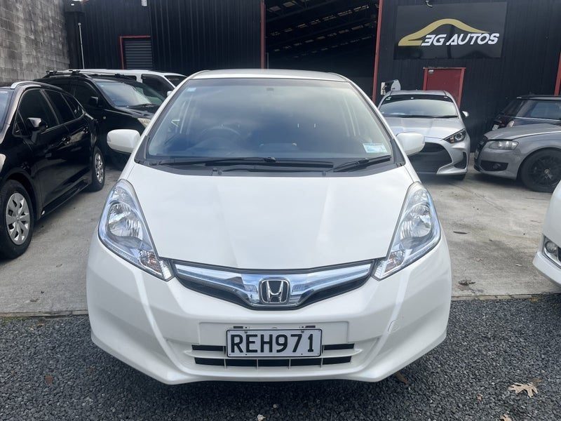 2012 Honda Fit Hybrid/ Trans Serviced!, photo 3