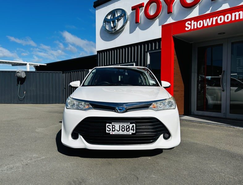 2017 Toyota Corolla Fielder, photo 2