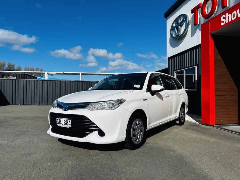 2017 Toyota Corolla Fielder, photo 3