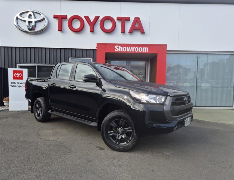 2022 Toyota Hilux SR