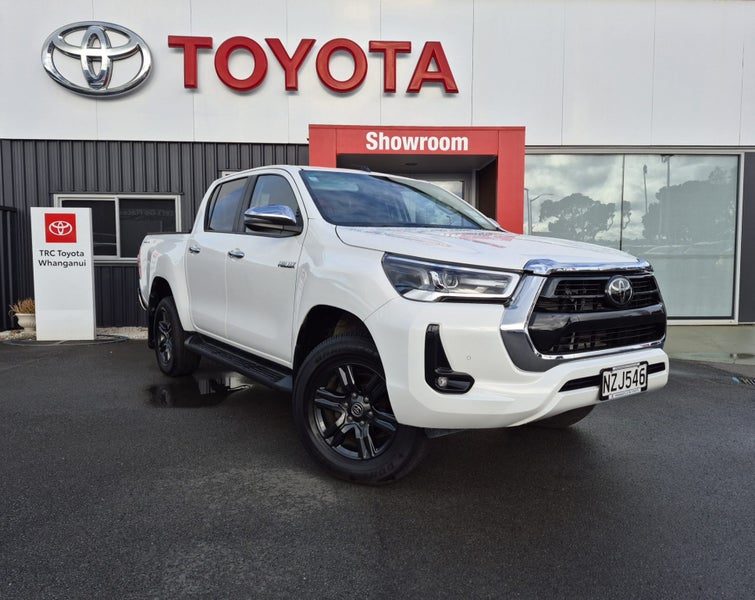 2022 Toyota Hilux SR5
