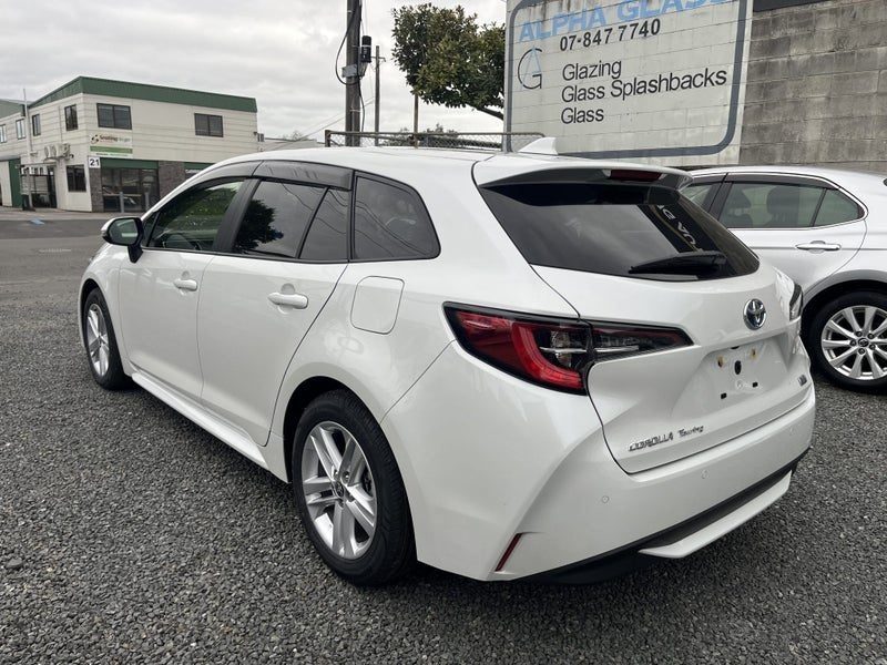 2023 Toyota Corolla Touring Hybrid/ Only 12Ks, photo 3