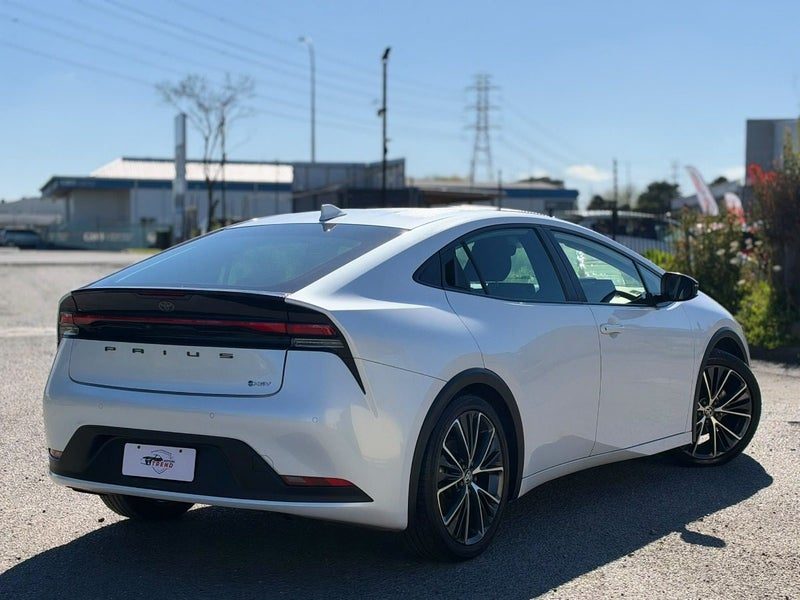2023 Toyota Prius G, photo 2