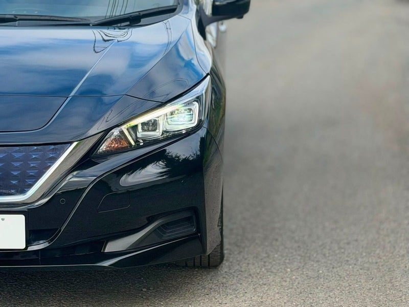 2020 Nissan Leaf X, photo 3