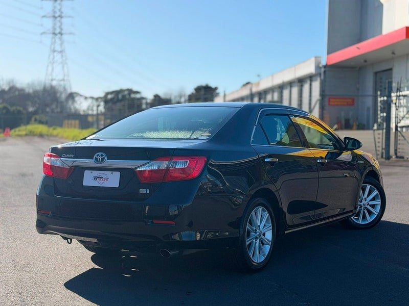 2014 Toyota Camry G, photo 2