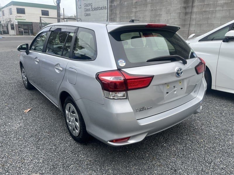 2019 Toyota Corolla Fielder Hybrid/ Lane Assist, photo 3