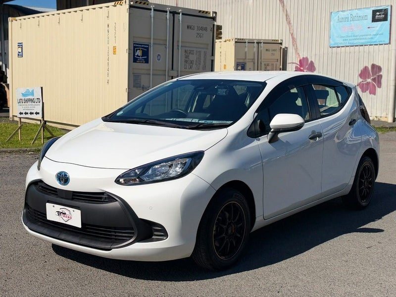 2023 Toyota Aqua B, photo 3