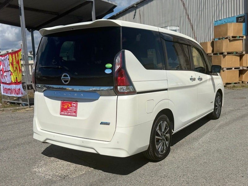2020 Nissan Serena 8 Seater, photo 2