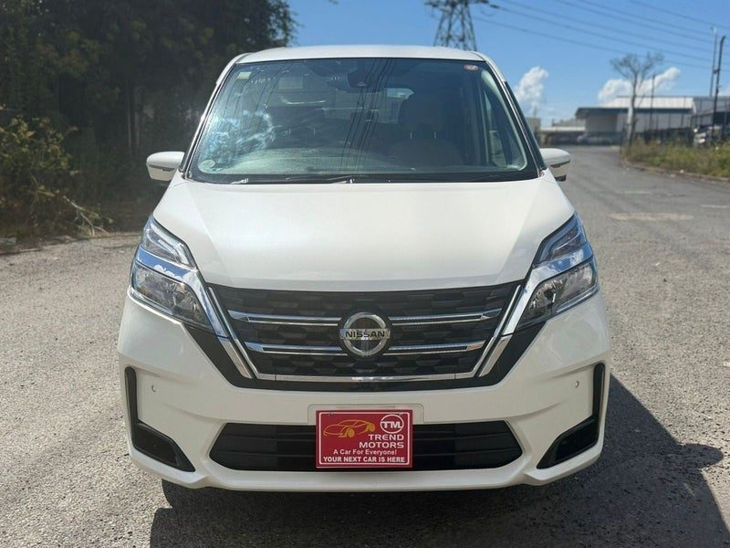 2020 Nissan Serena 8 Seater, photo 3