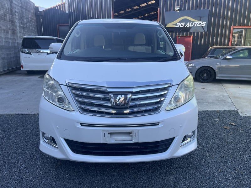2012 Toyota Alphard 8 seater/ 2.4L, photo 3