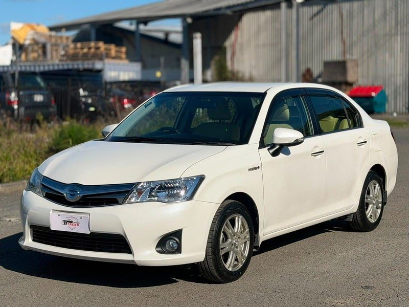 2014 Toyota Corolla Axio, photo 3