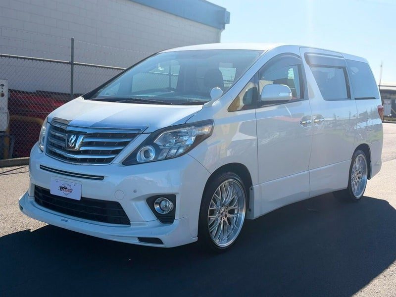 2013 Toyota Alphard 240 s, photo 3