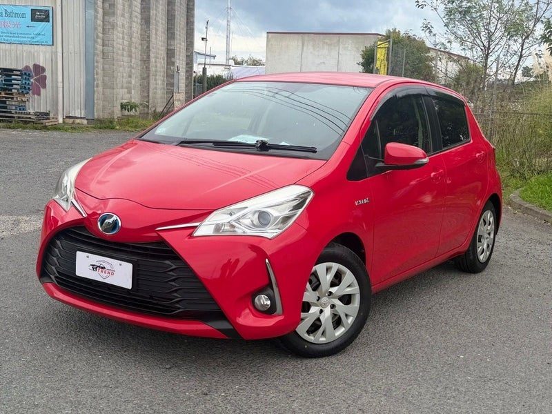 2017 Toyota Vitz Hybrid