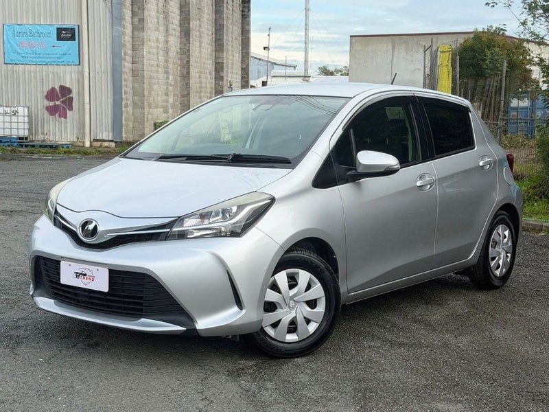 2015 Toyota Vitz F