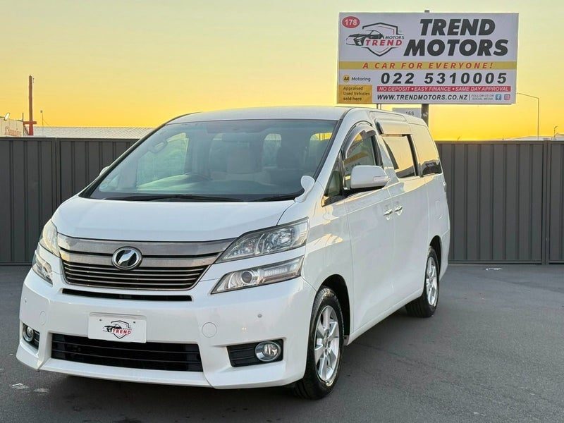 2014 Toyota Vellfire 8 Seater