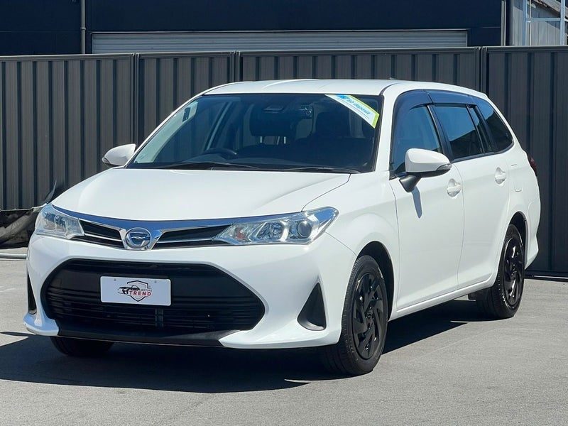 2021 Toyota Corolla FIELDER HYBRID EX, photo 2
