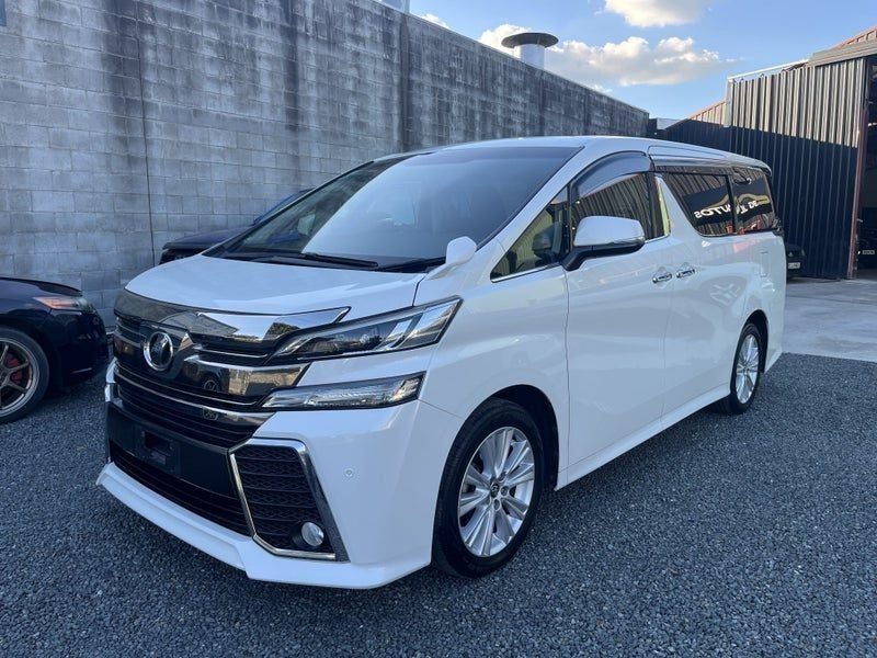 2017 Toyota Vellfire Z/ Dark Interior, main photo