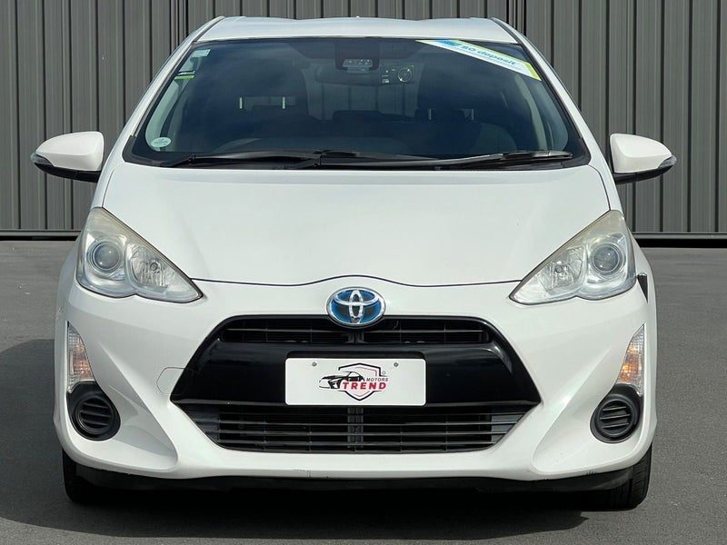 2016 Toyota Aqua S Push Start, photo 2
