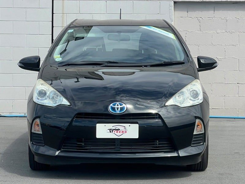 2015 Toyota Aqua S, photo 2