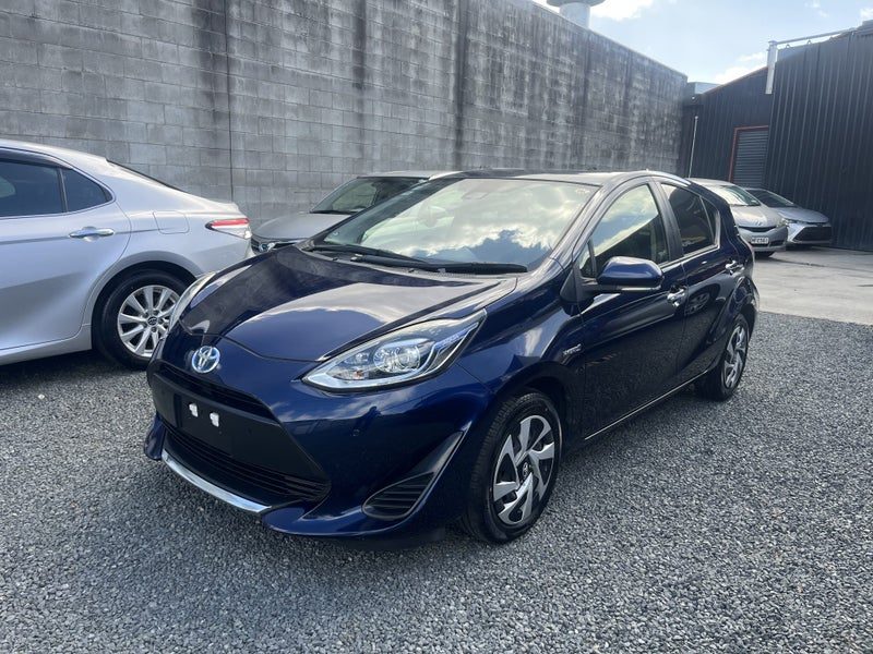 2020 Toyota Aqua S Style Black/Push Start