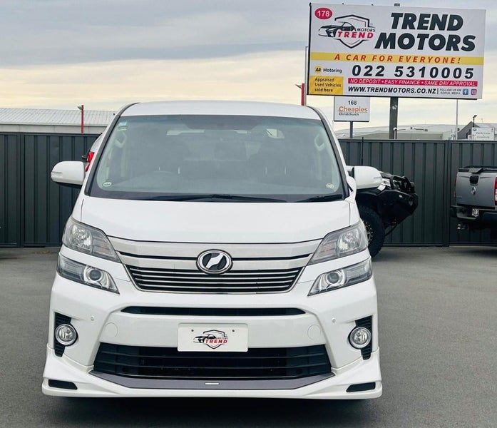 2013 Toyota Vellfire Z, photo 2