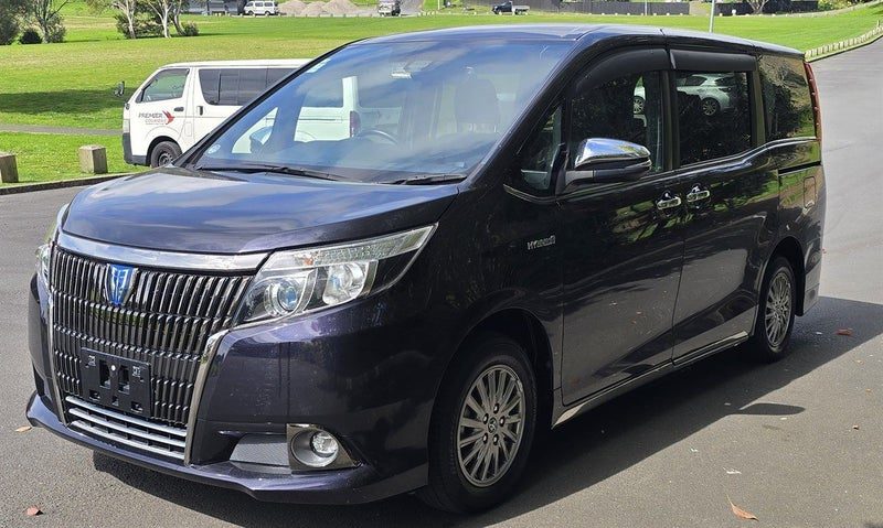 2017 Toyota Esquire, photo 3