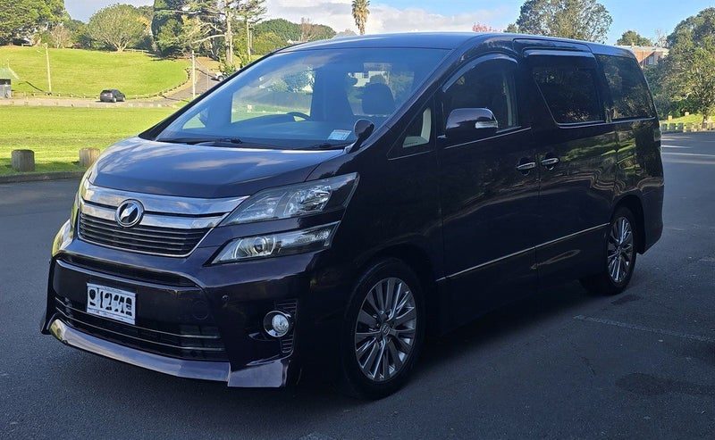 2013 Toyota Vellfire Z, photo 3