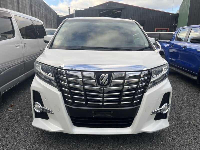 2015 Toyota Alphard 2.5S/8 Seater/Black interior, photo 3