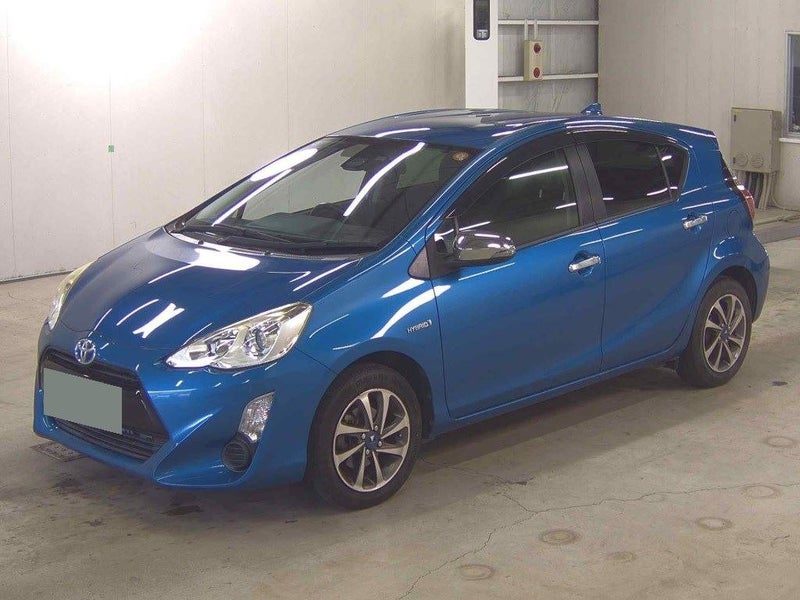 2016 Toyota Aqua G, photo 2