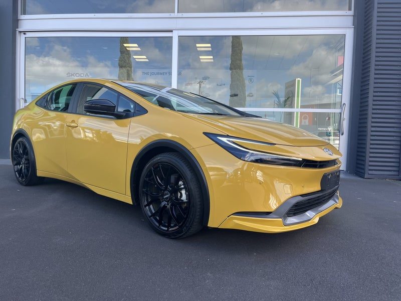2024 Toyota Prius HEV