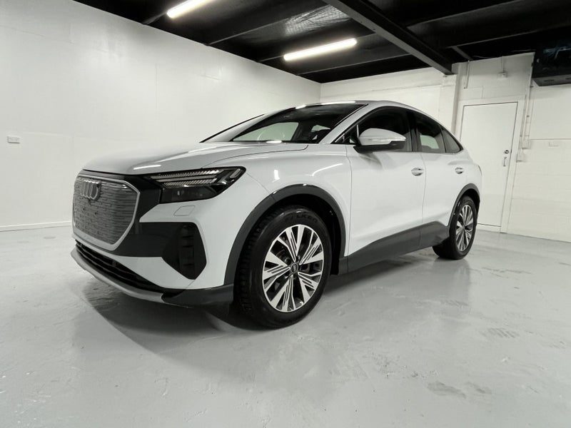 2022 Audi Q4 E-Tron, photo 3