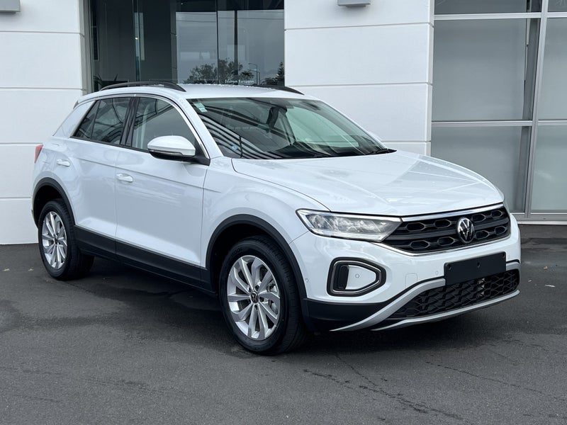2025 Volkswagen T-Roc Life