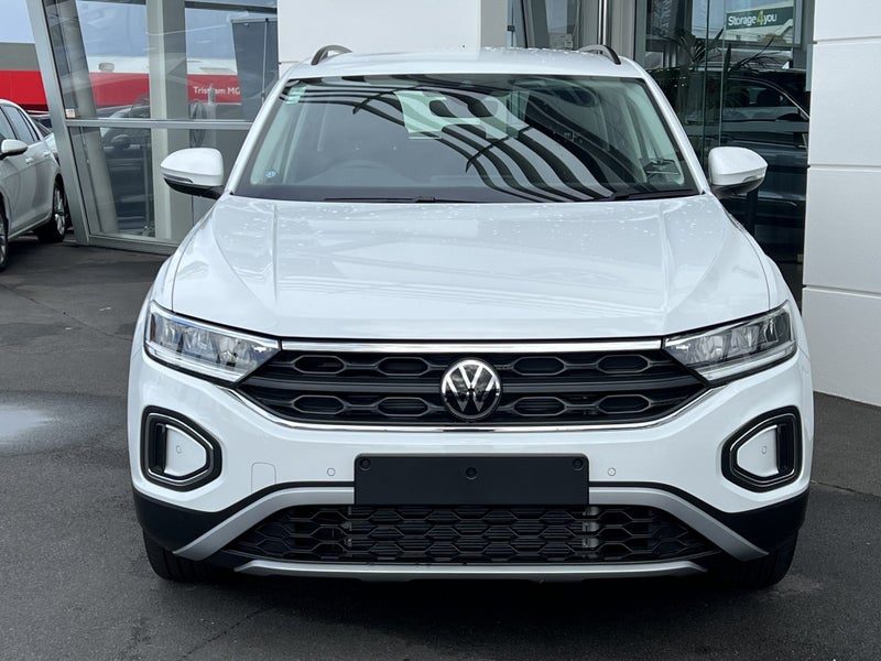 2025 Volkswagen T-Roc Life, photo 2