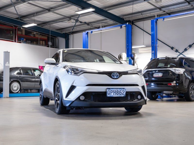 2017 Toyota C-HR G 1.8L HYBRID AUTO 5 DOOR 2WD, photo 3