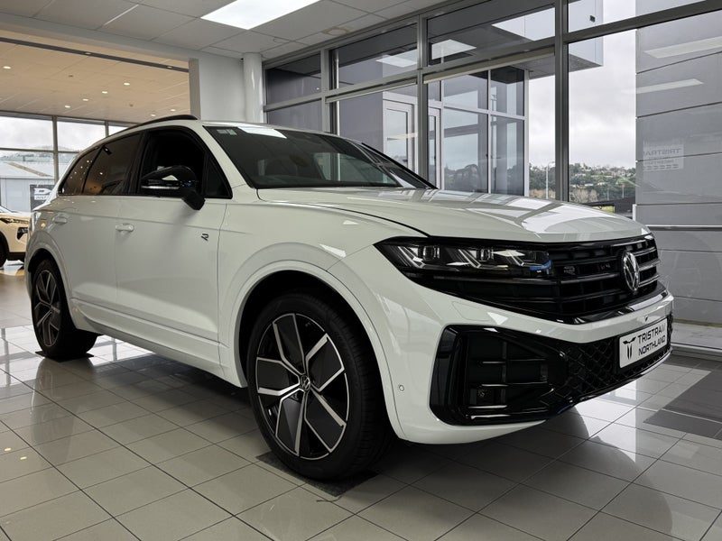 2026 Volkswagen Touareg V6s R Line