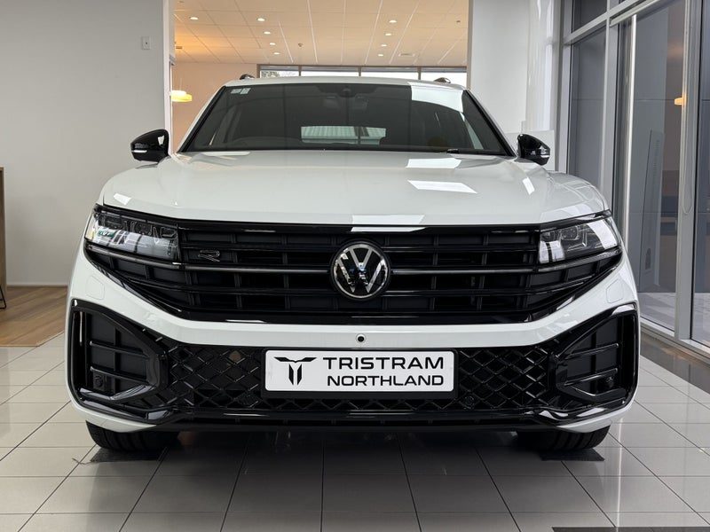 2026 Volkswagen Touareg V6s R Line, photo 2