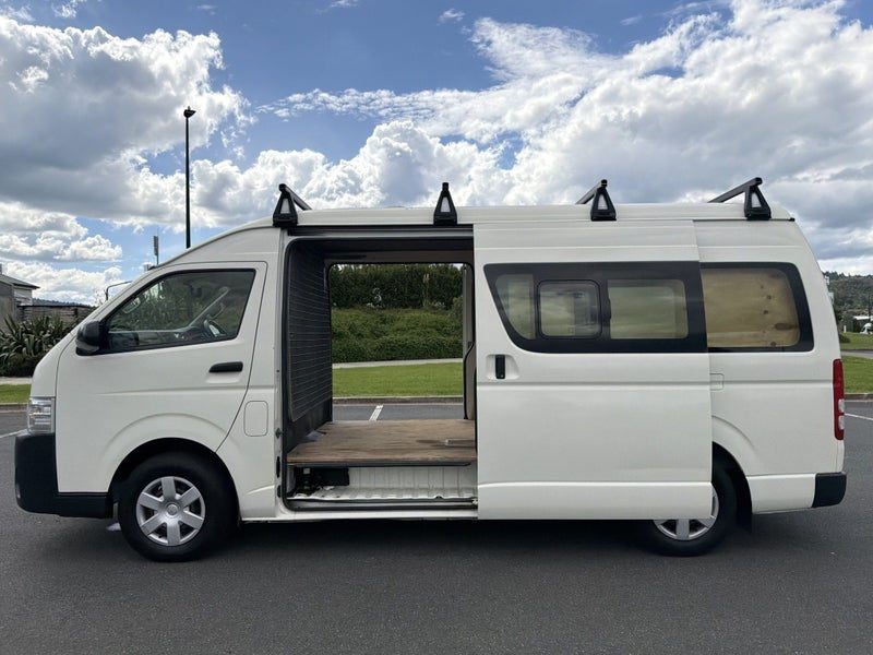 2019 Toyota Hiace Zx Td 3.0Dt/5Mt, photo 3