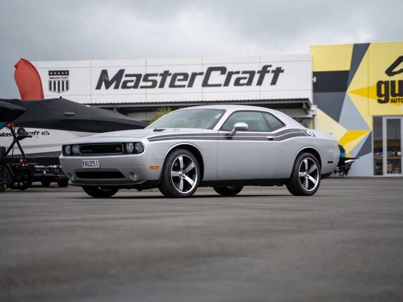 2012 Dodge Challenger R/T PLUS AUTO 5.7L V8 COUPE, photo 2