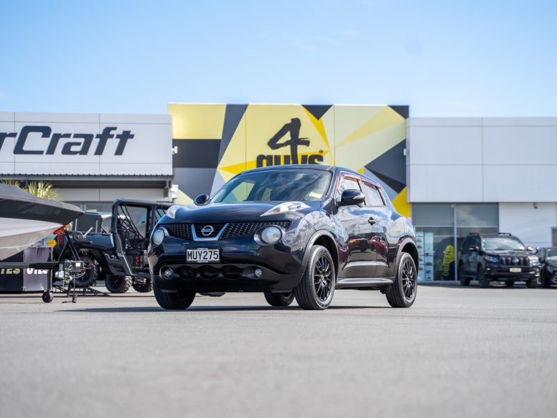 2011 Nissan Juke ST, main photo