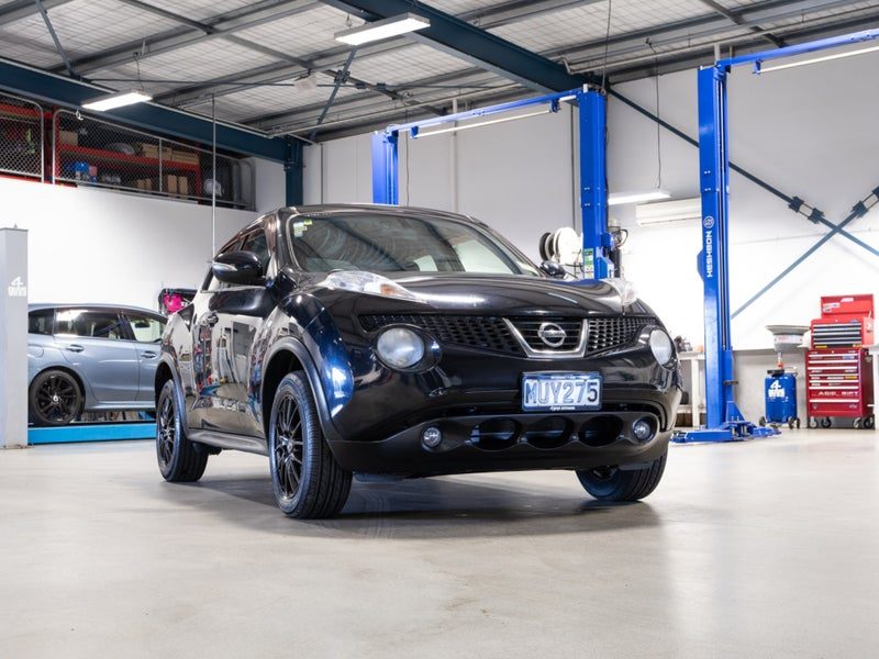 2011 Nissan Juke ST, photo 3