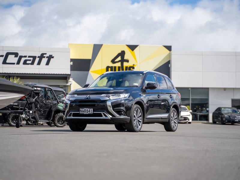 2021 Mitsubishi Outlander LS 7 Seater