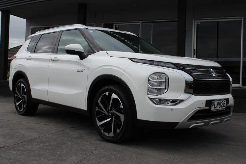 2022 Mitsubishi Outlander XLS PHEV/4WD/AT