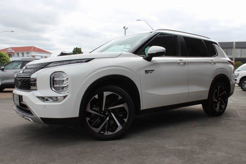 2022 Mitsubishi Outlander XLS PHEV/4WD/AT, photo 3